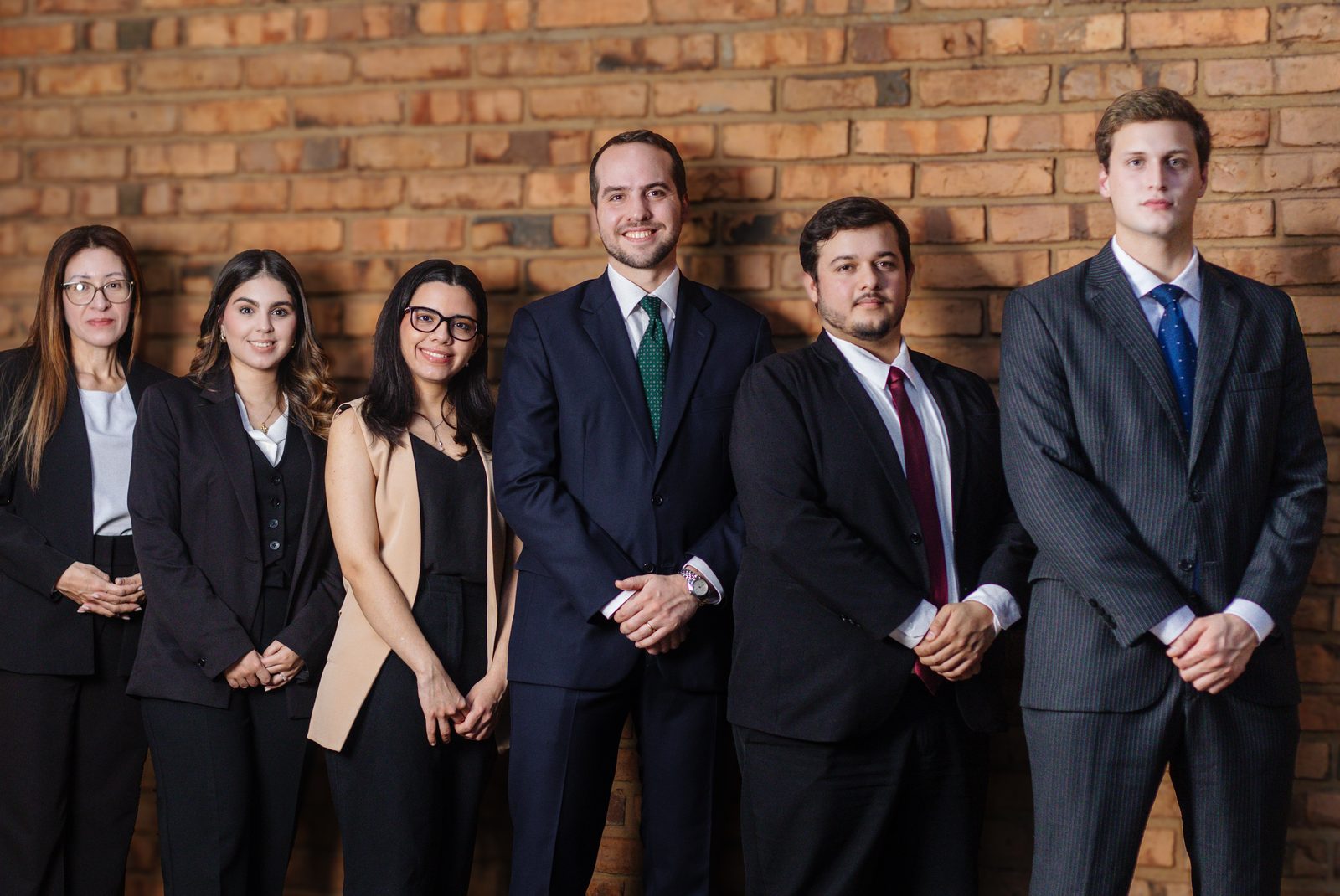 El equipo — Vargas Peña Adamek